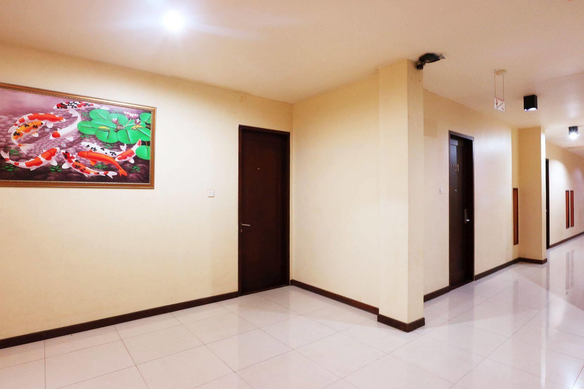 Agraha Andalas Hotel Macasar Exterior foto