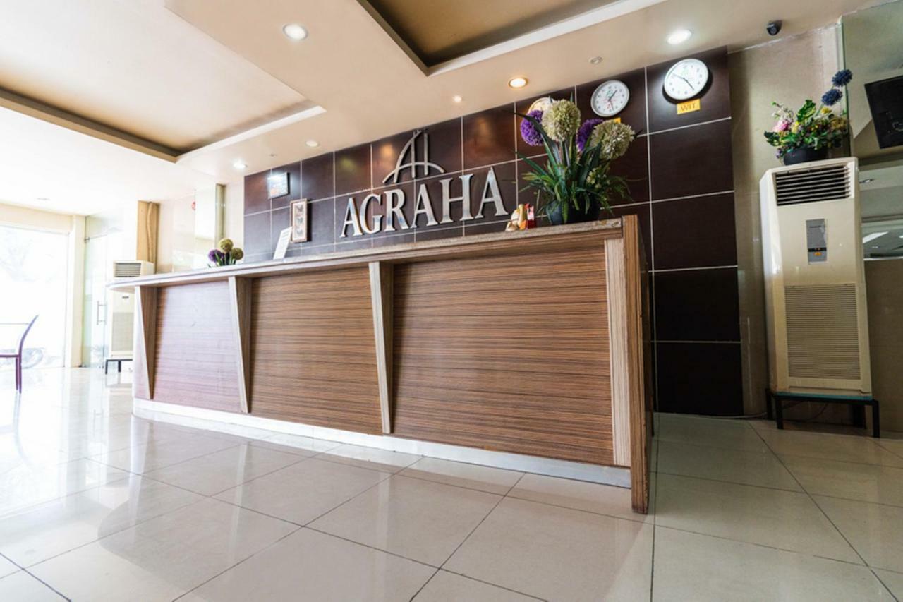 Agraha Andalas Hotel Macasar Exterior foto