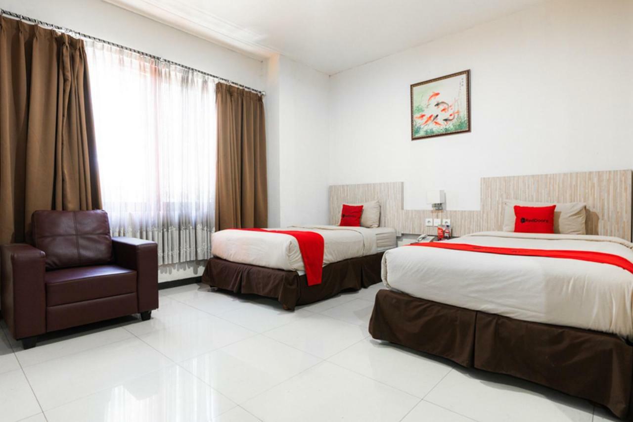 Agraha Andalas Hotel Macasar Exterior foto